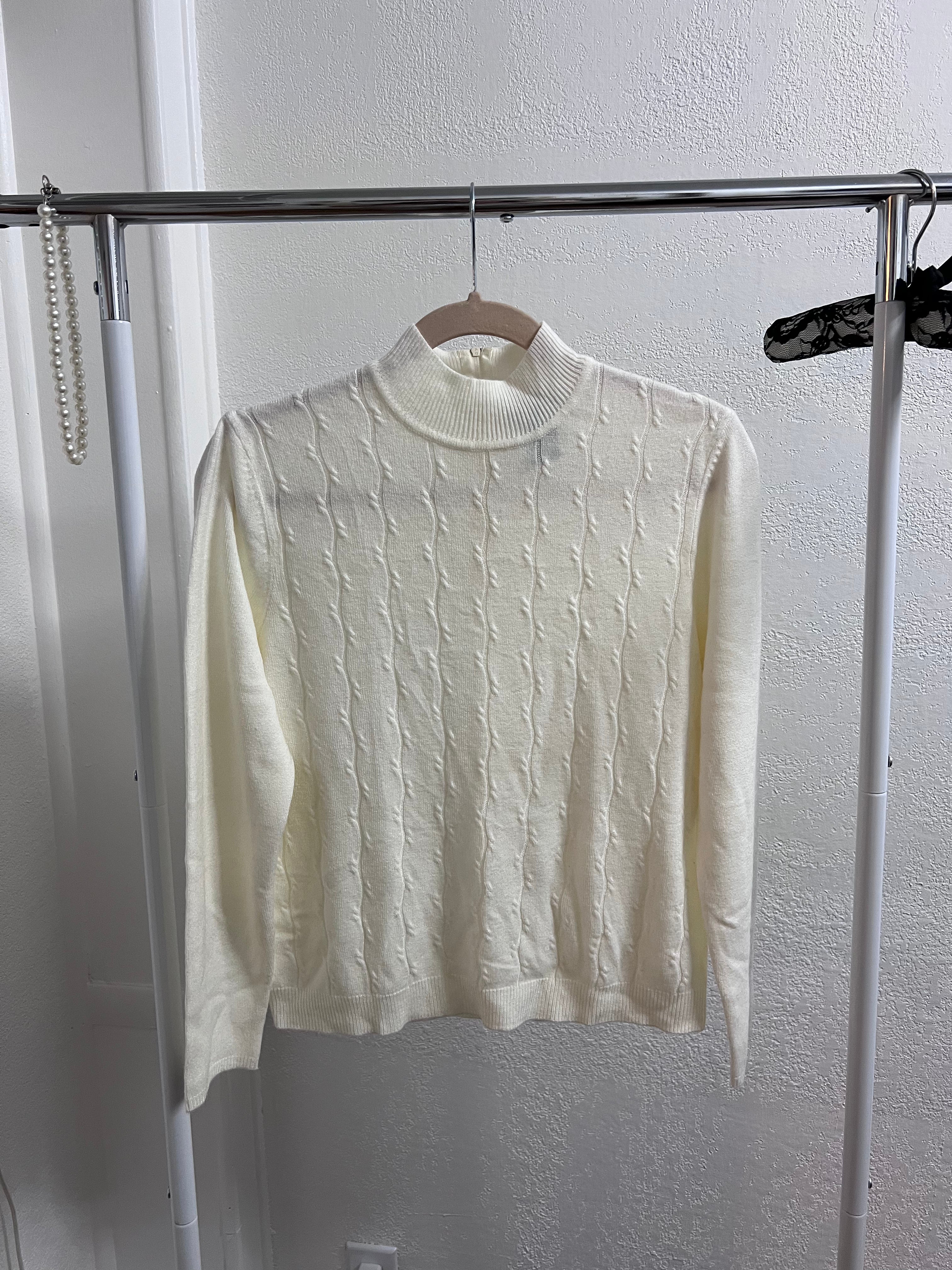 Koret Cream Cable-Knit Zip Mock Neck Sweater (S)