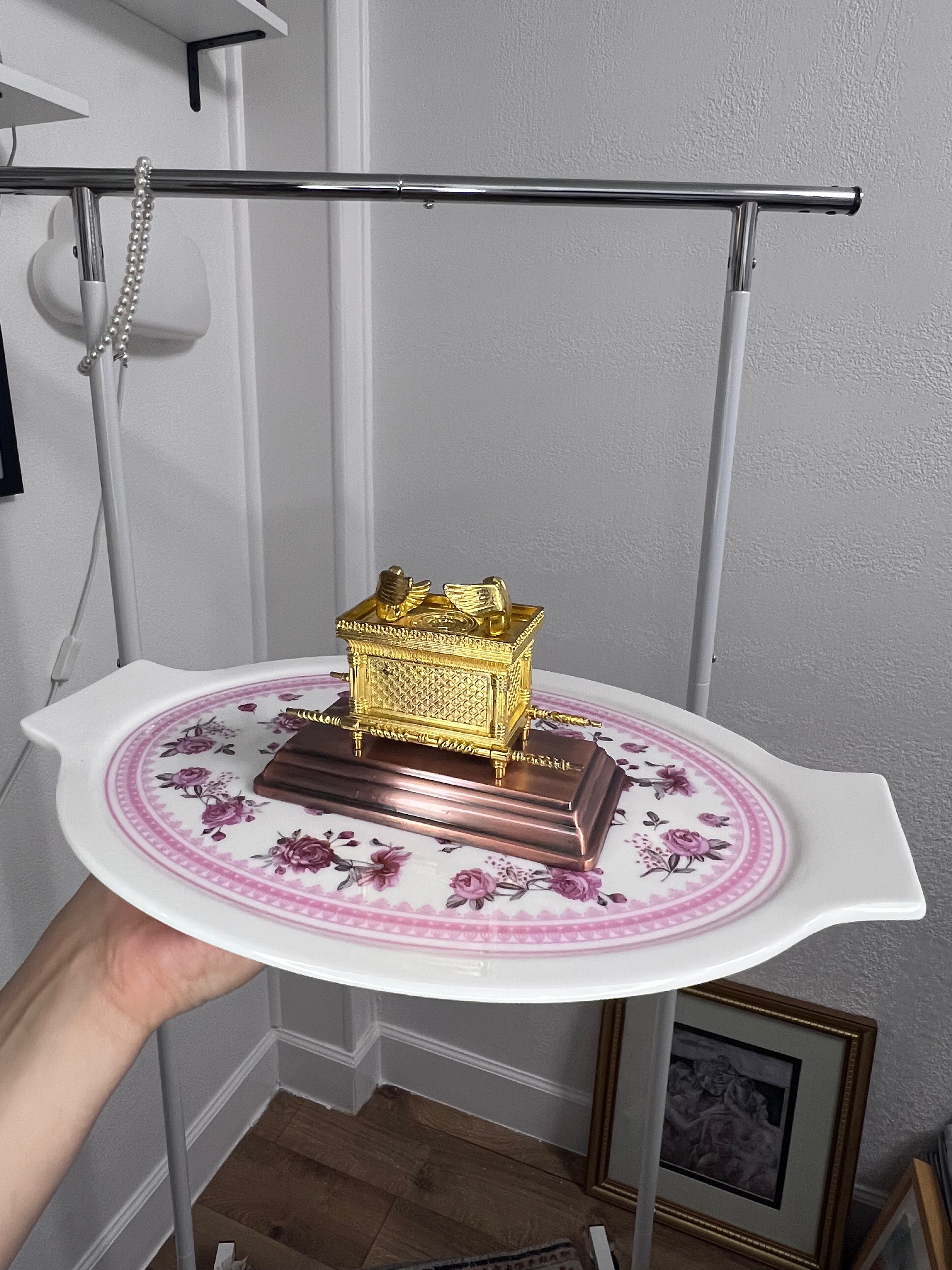 Ark of the Covenant Figurine