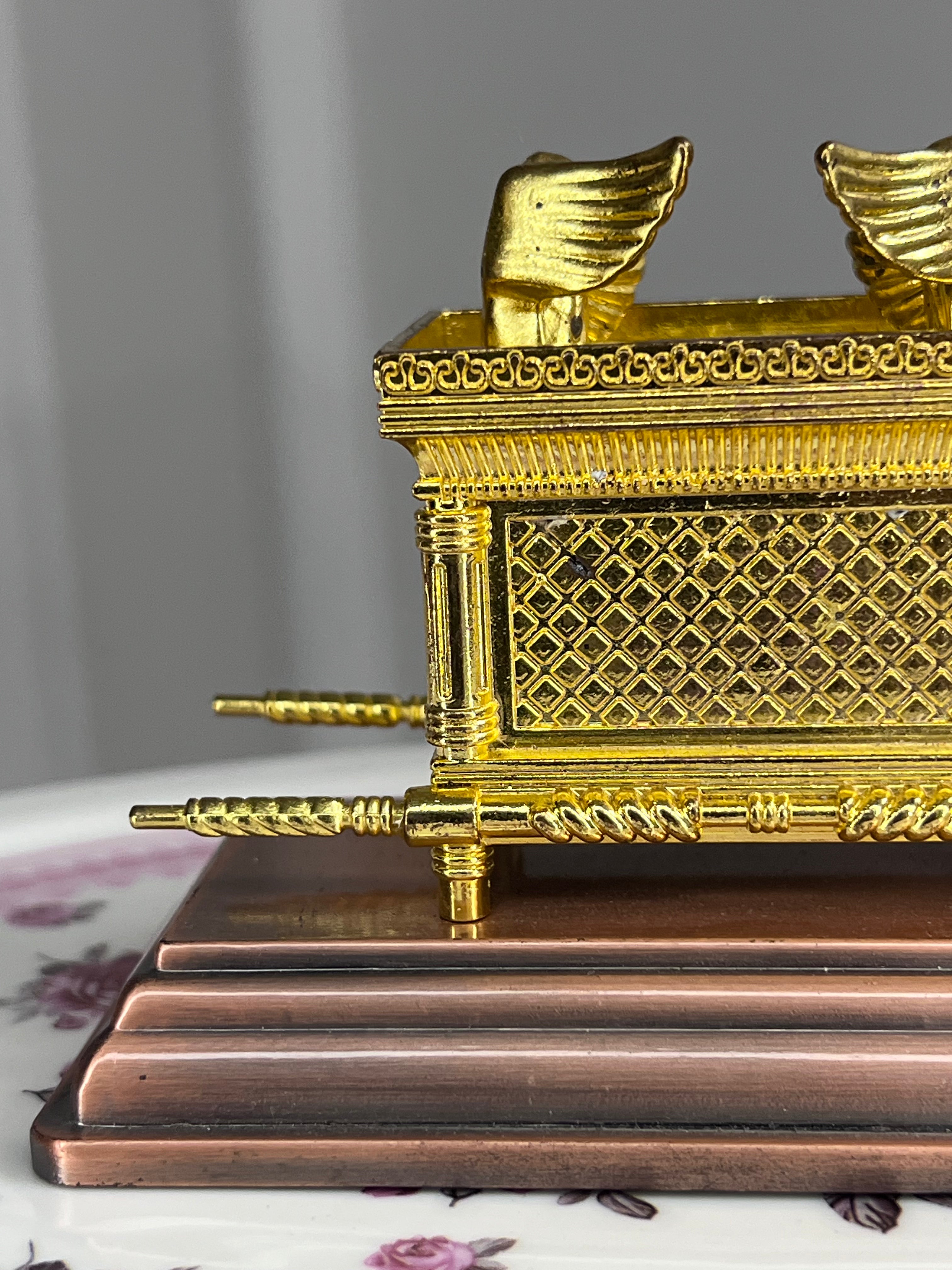 Ark of the Covenant Figurine