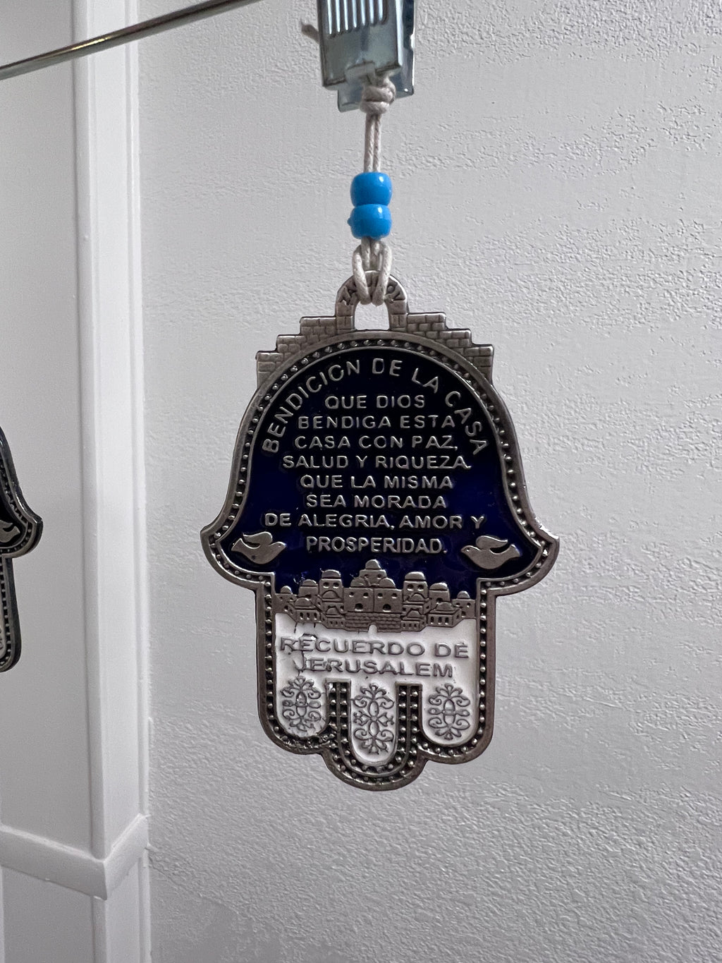 Jewish Bracha Home Blessing Wall Hanging – Hebrew + Spanish (Hamsa Design)